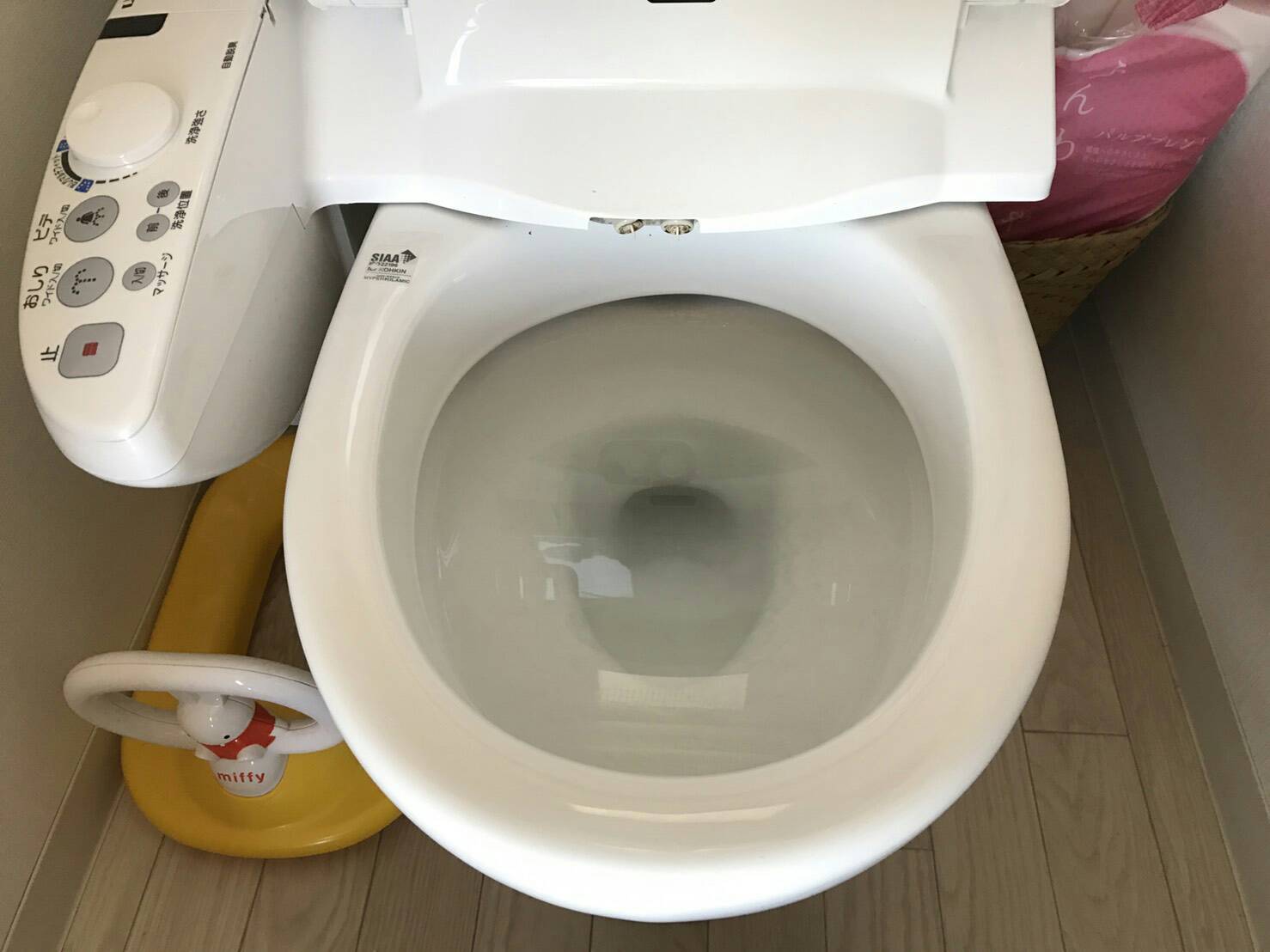姫路市のお客様からトイレのトラブルのご依頼を頂きました。