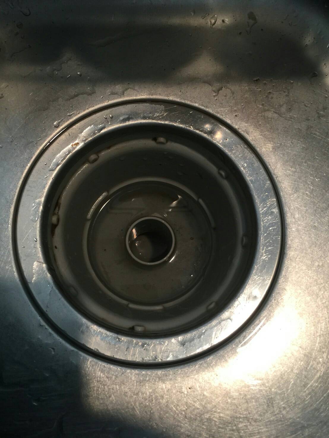 高圧洗浄作業により配管内部を綺麗に洗浄致しました。